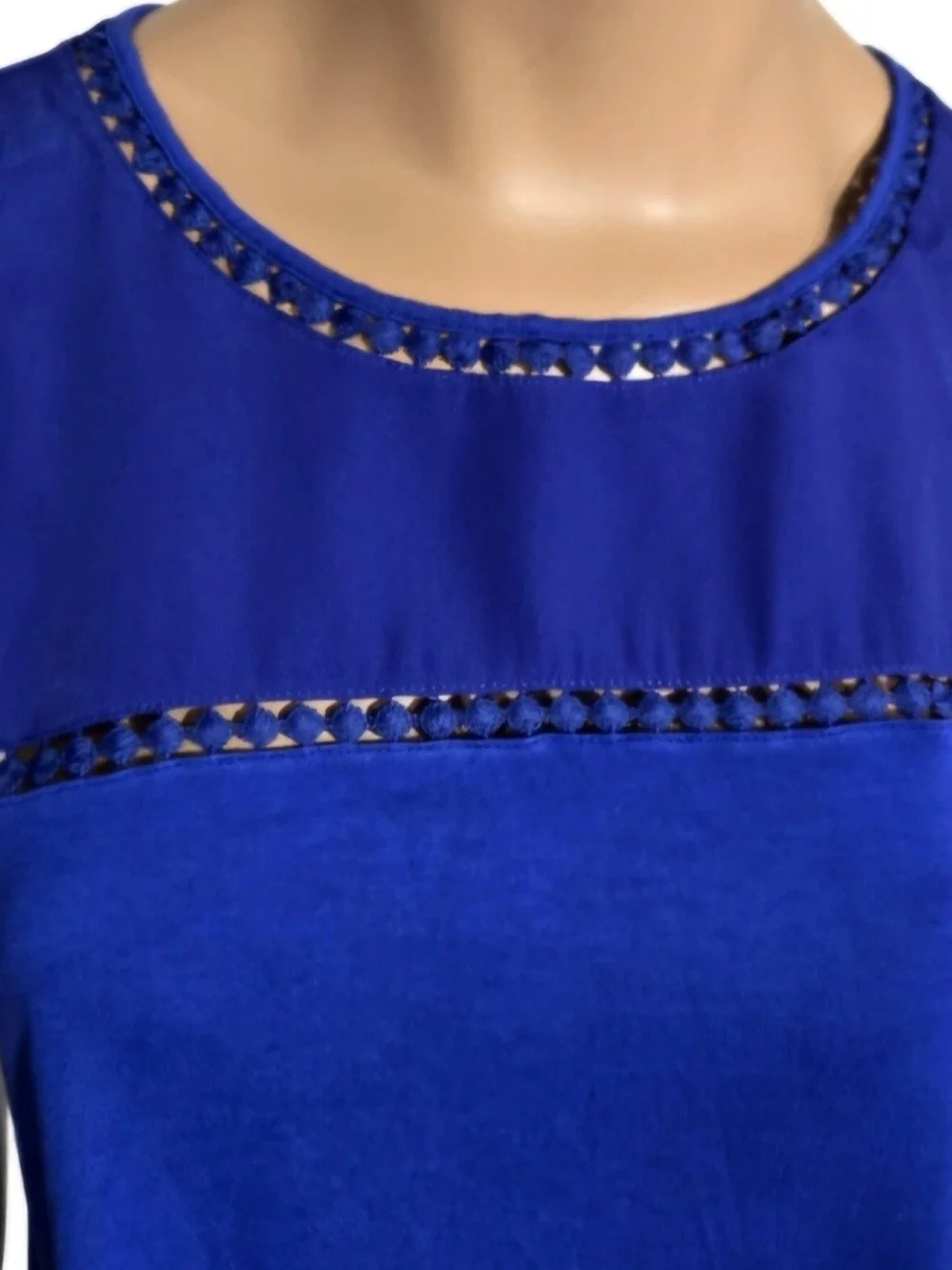 Old Navy Blue Sleeveless Top Mixed Media Embroidered Cutout Detail Keyhole M/L